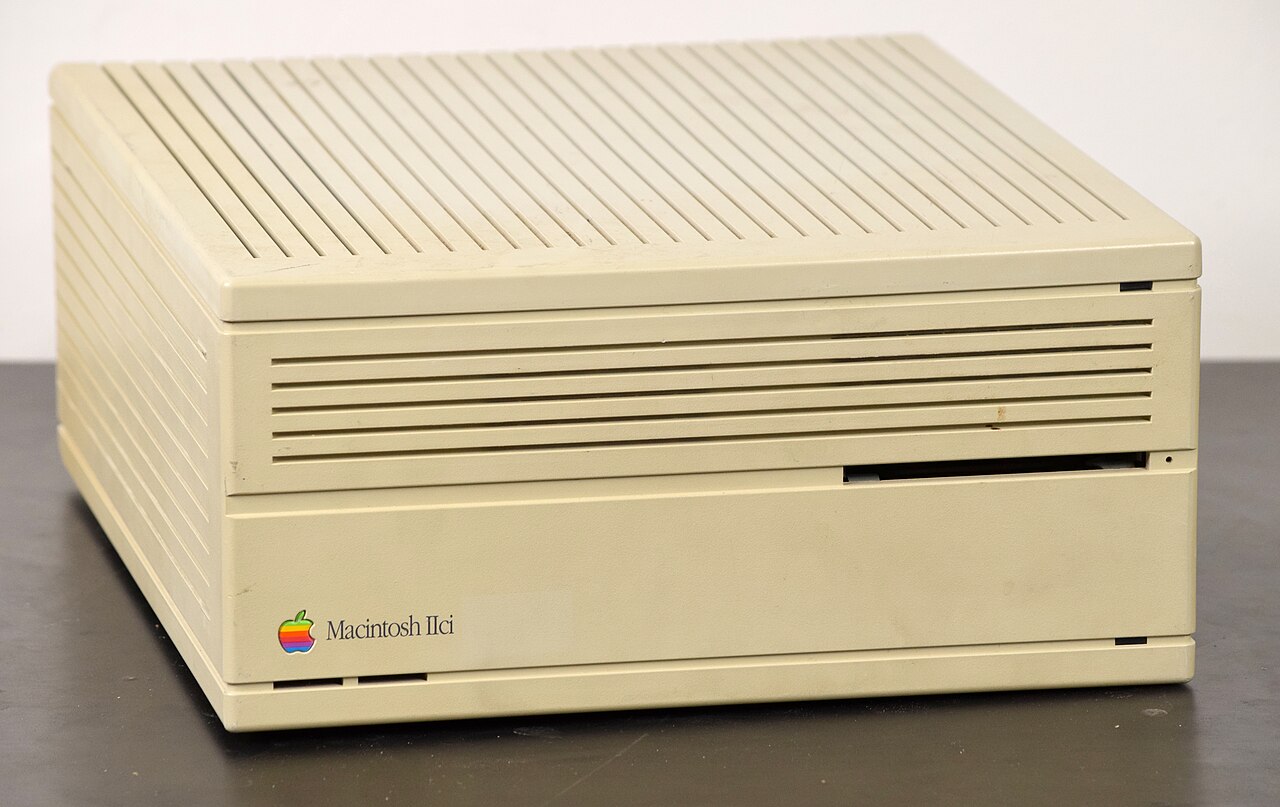 Macintosh IIci, a System 7-era desktop Macintosh